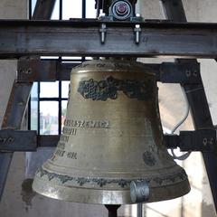 Звоняць званы ў касцёле Святога Міхала Арханёла