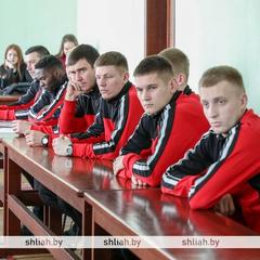 В райисполкоме прошла встреча руководства района с ФК «Сморгонь»