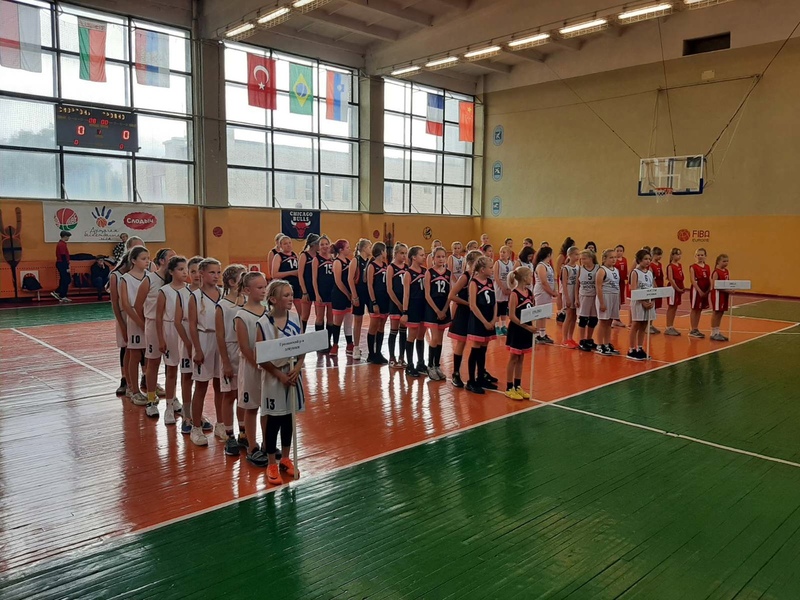 В Мостах разыграли награды первенства Гродненской области по баскетболу среди девушек 2009-2010 годов рождения