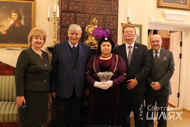 Чрезвычайный и Полномочный посол Российской Федерации в Республике Беларусь посетил музей-усадьбу М. К. Огинского в Залесье