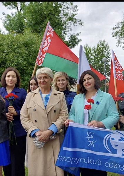 Дню памяти жертв Великой Отечественной войны и геноцида белорусского народа посвящается… Дню памяти жертв Великой Отечественной войны и геноцида белорусского народа посвящается…