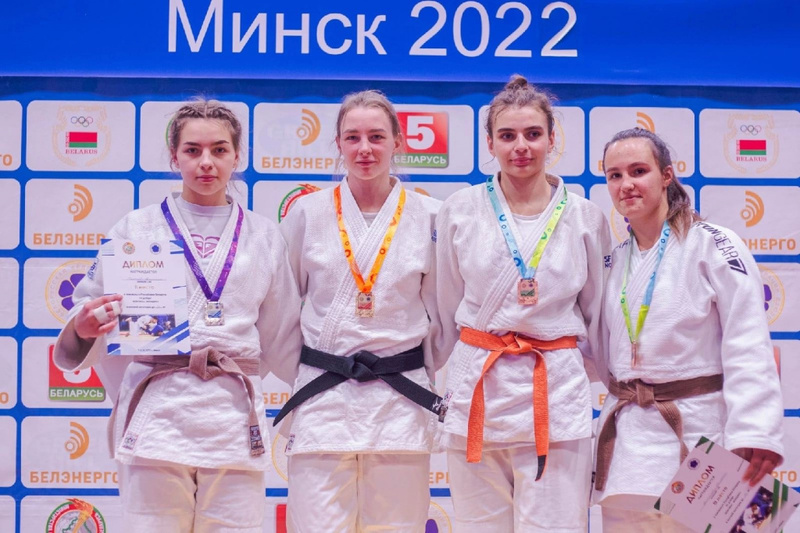 7 – 9 сентября во Дворца спорта г. Минска прошёл чемпионат Республики Беларусь среди мужчин и женщин старше 18 лет. Спортивная арена приняла в своих стенах 127 участников, из них 46 женщин и 81 мужчина. 7 – 9 сентября во Дворца спорта г. Минска прошёл чемпионат Республики Беларусь среди мужчин и женщин старше 18 лет. Спортивная арена приняла в своих стенах 127 участников, из них 46 женщин и 81 мужчина.